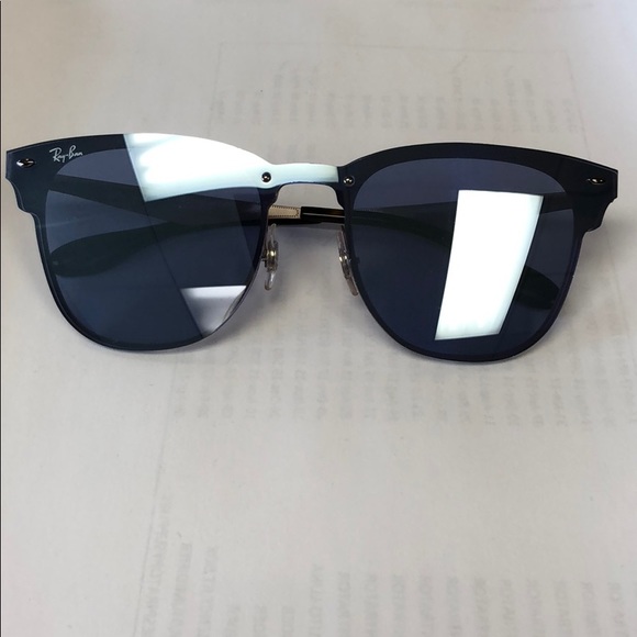 Ray-Ban Sunglasses - Picture 5 of 6